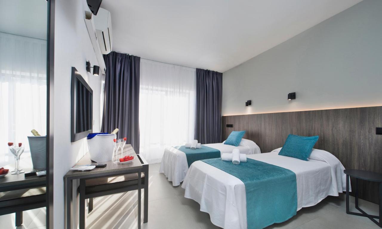 Hotel Base - Adults Only 2*