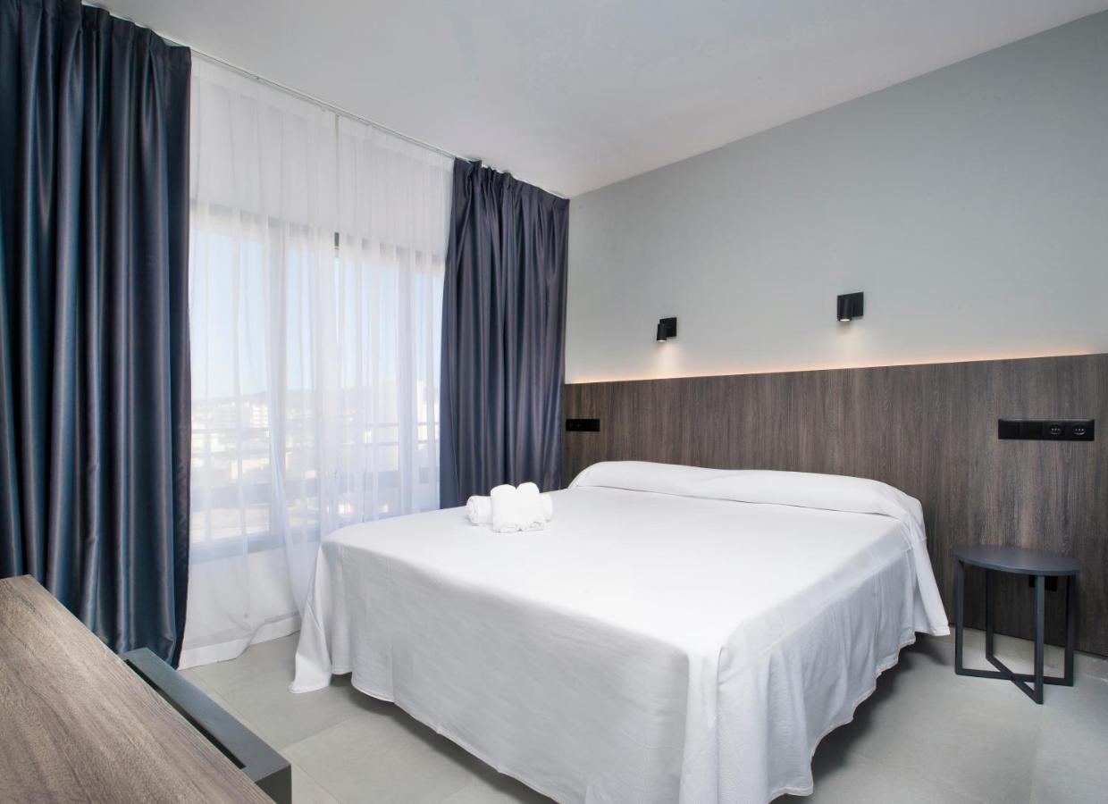 Hotel Base - Adults Only 2*
