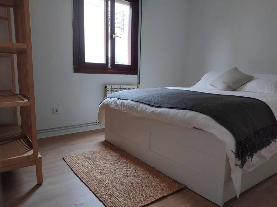 En Mogro. Apartamento *