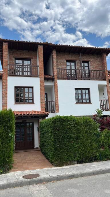 Apartamento Mies De Estrada Comillas