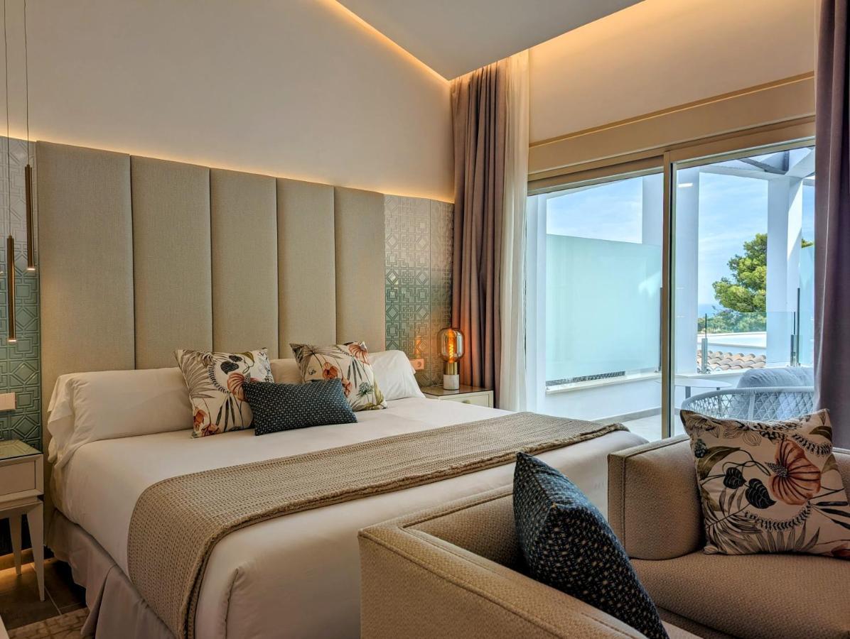 Hotel Dionis Boutique & 4*