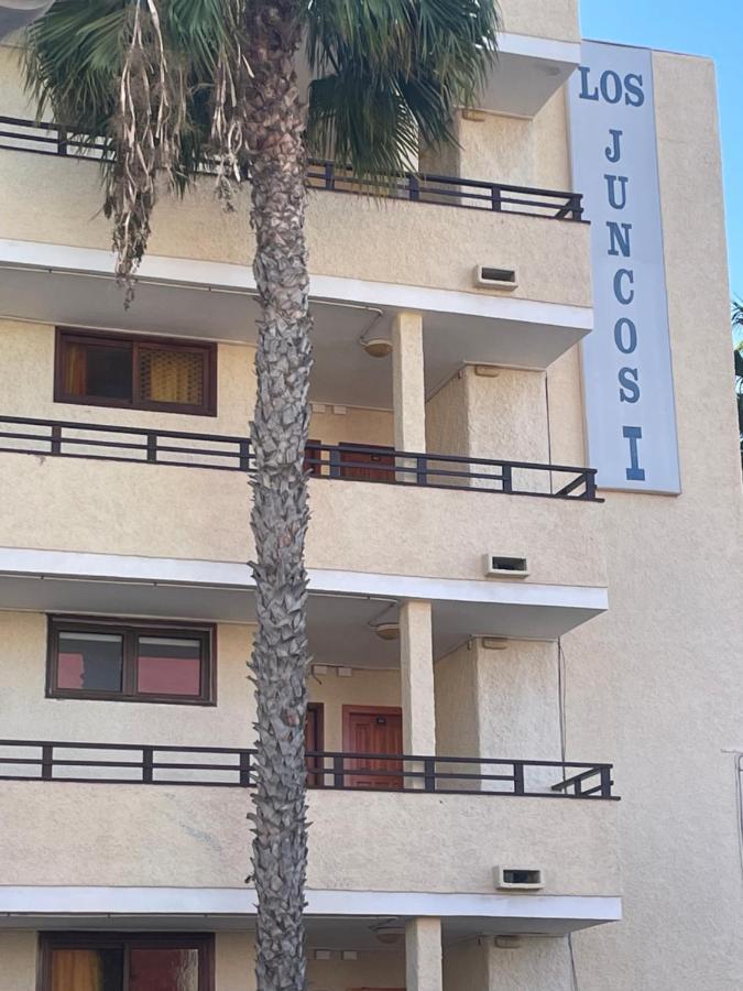 Juncos I Apartment