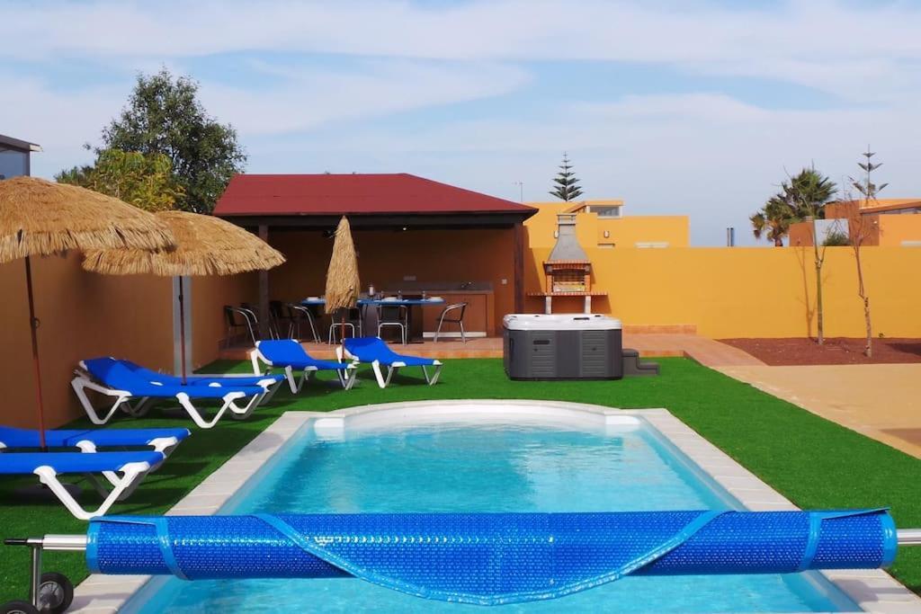 Luxury At Golf Course Villa Costa De Antigua
