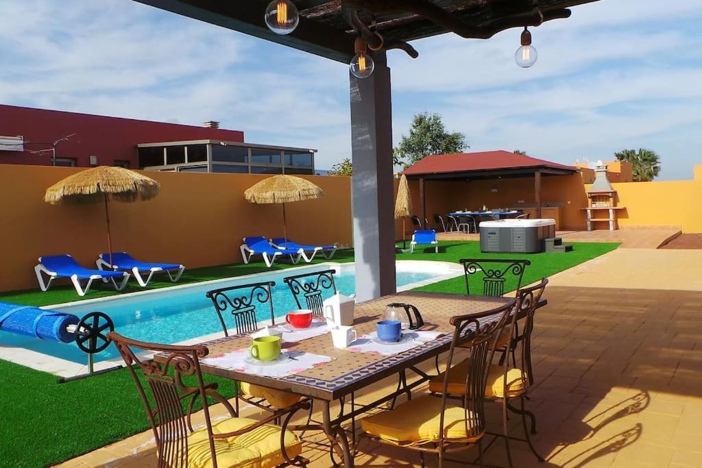 Villa Luxury At Golf Course