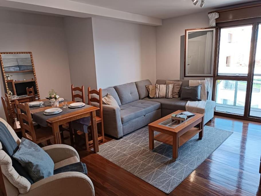 Playa, Terraza, Vistas Al Mar, Garaje, Estacion Ave A 5 Min Andando Apartamento