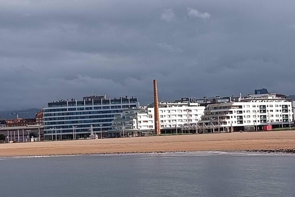 Playa, Terraza, Vistas Al Mar, Garaje, Estacion Ave A 5 Min Andando * Gijón