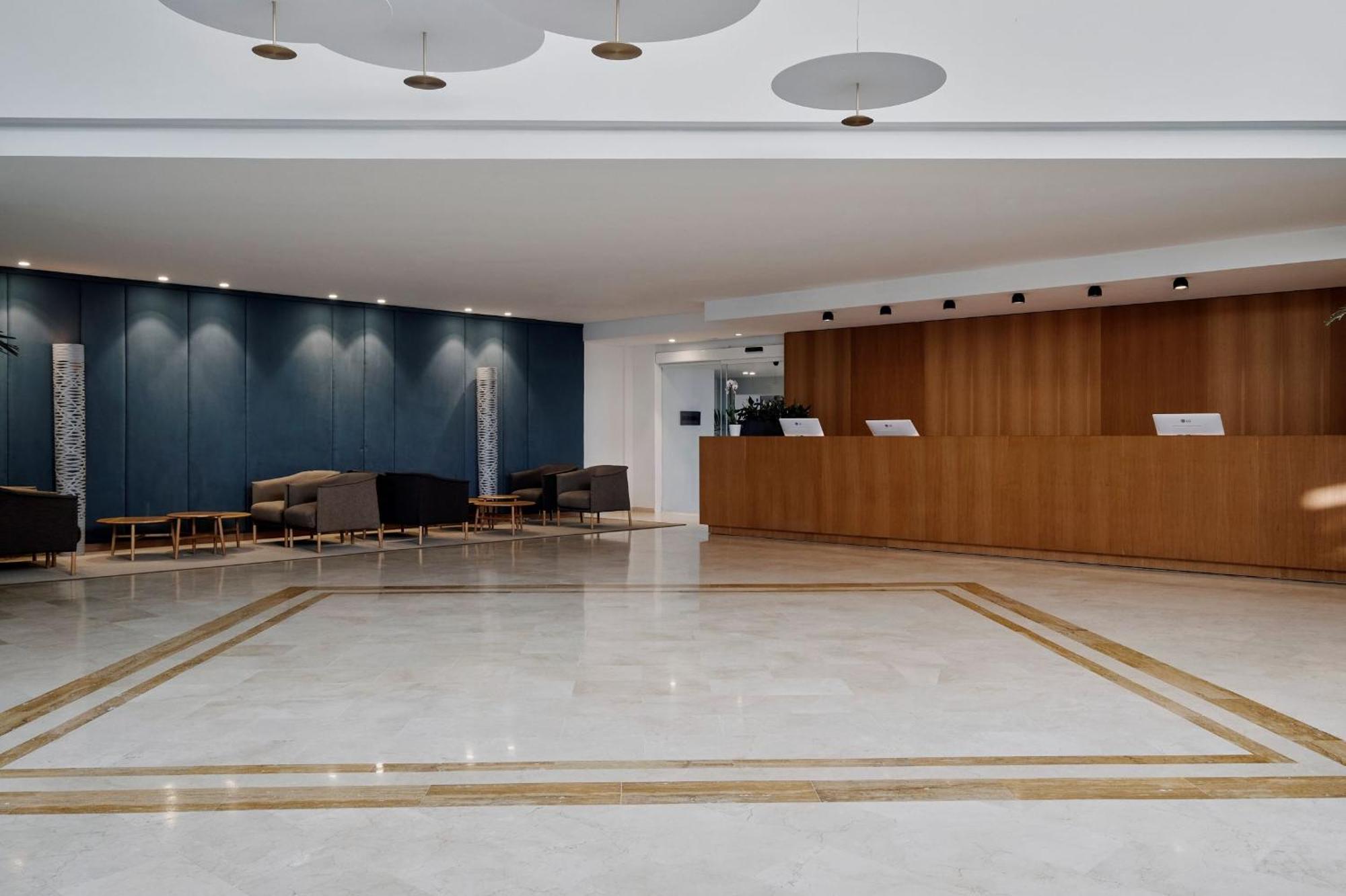 Prinsotel La Pineda Aparthotel 4*