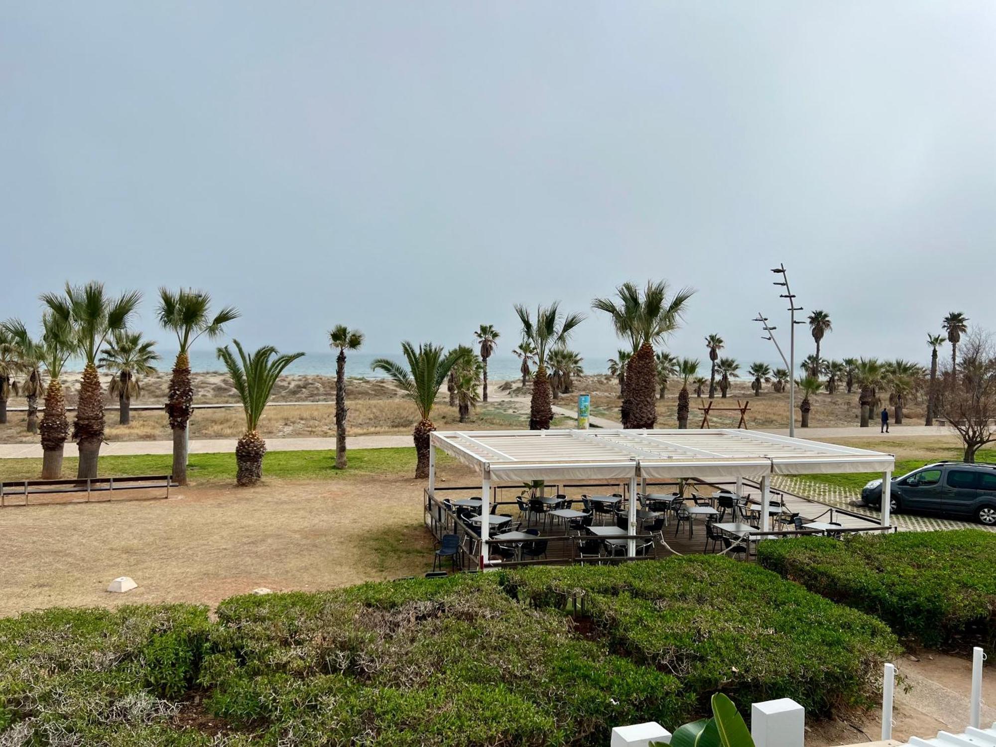 Guest house La Ola 2*