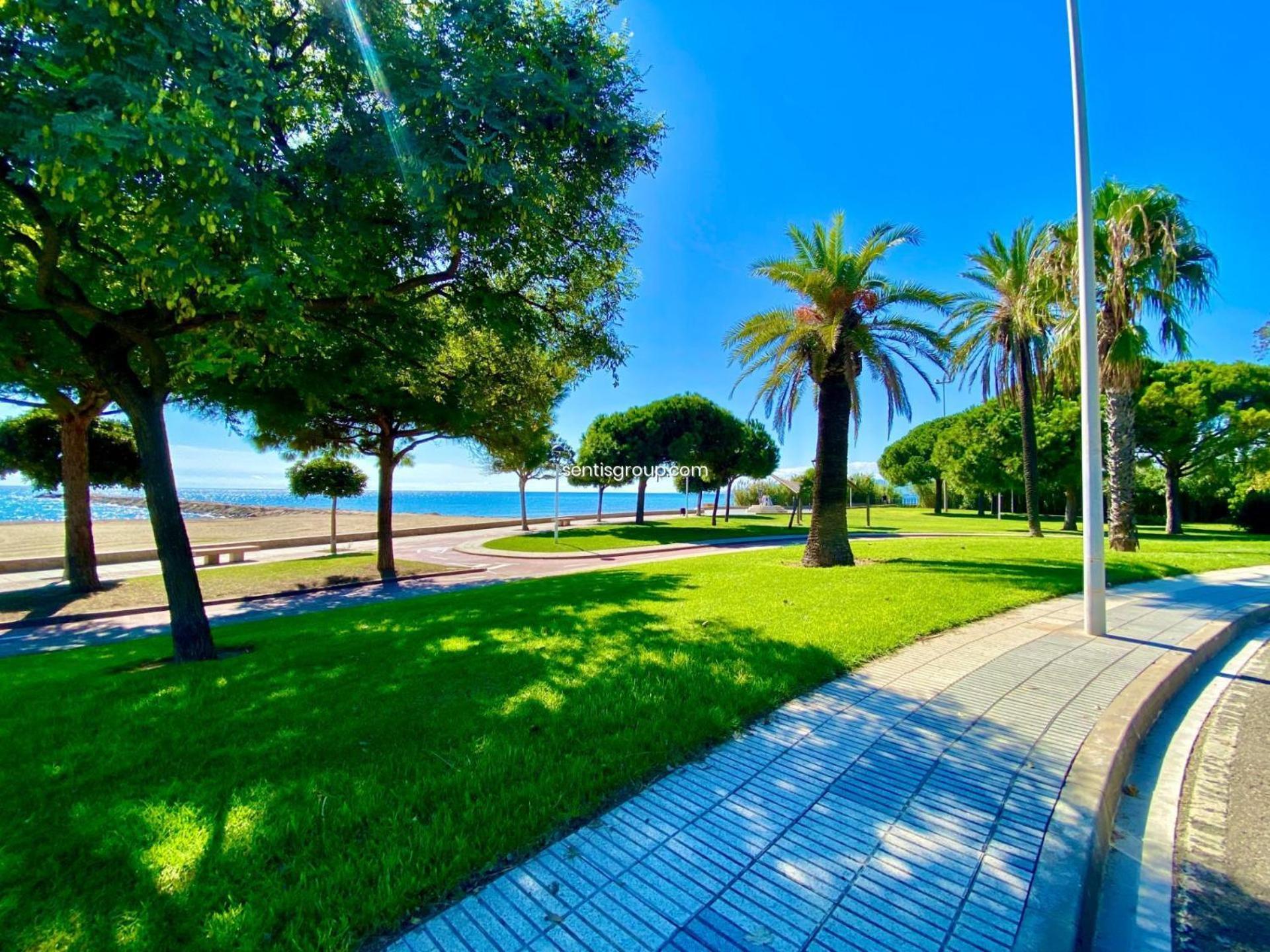 Apartamento En Cambrils, Cerca A La Playa Apartamento *