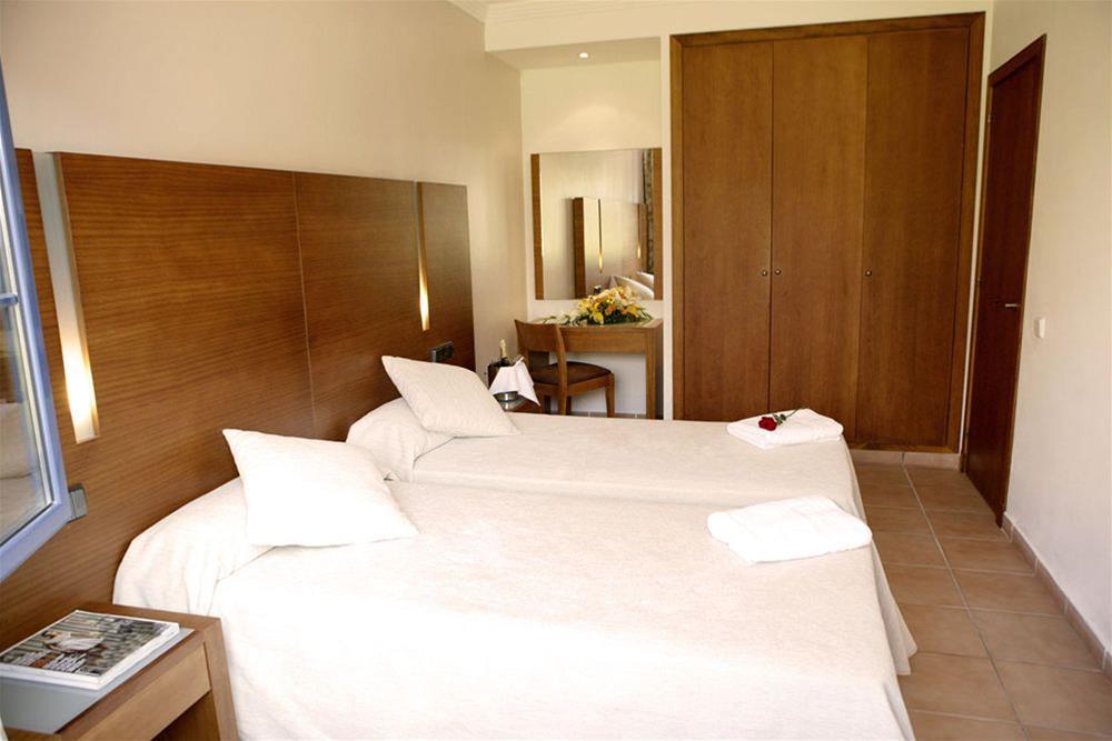 Marsenses Paradise Club Apartahotel Cala'N Bosch (Menorca)