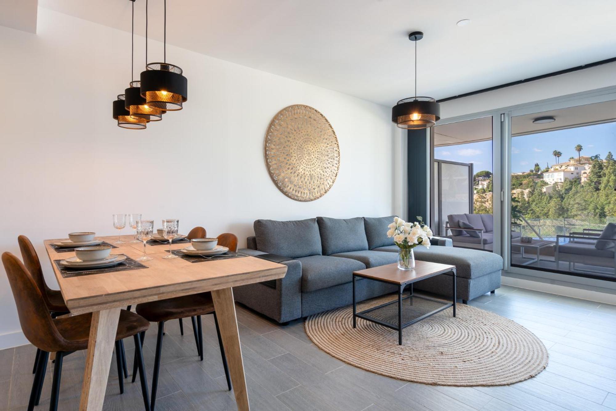 Apartment Modern Apartment With Sea And Poolview