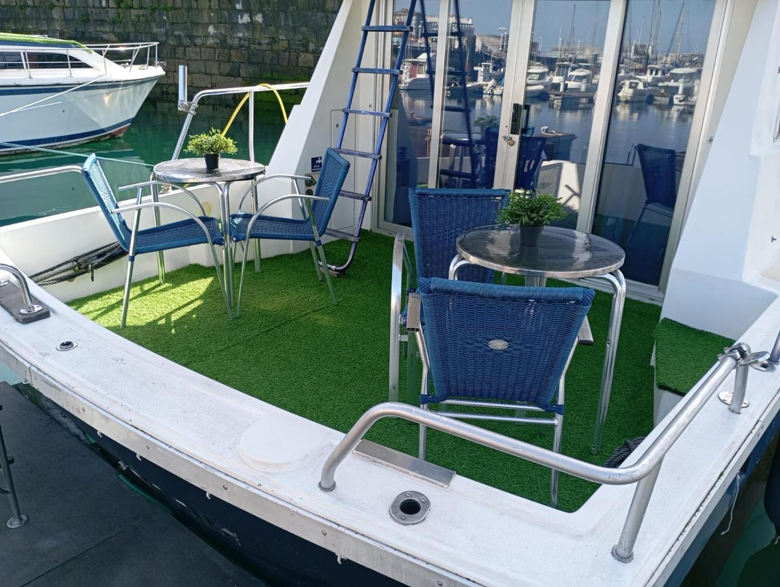 Botel Yate Gijon, Experiencia Unica N *