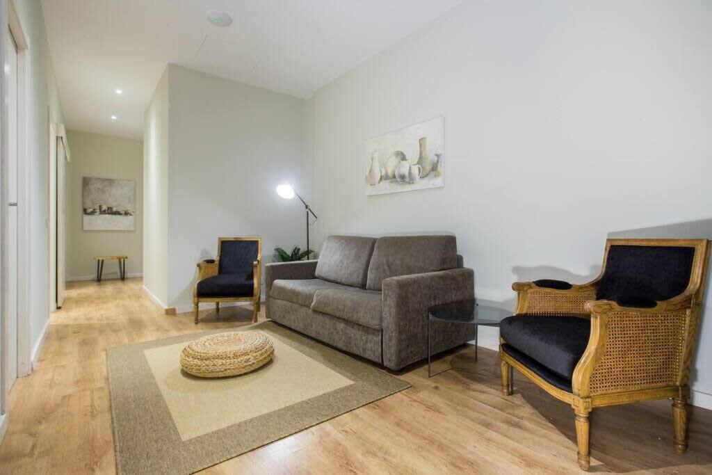 Apartment Bright And Modern 4bedroom With Terrace In Ramblas P2 *