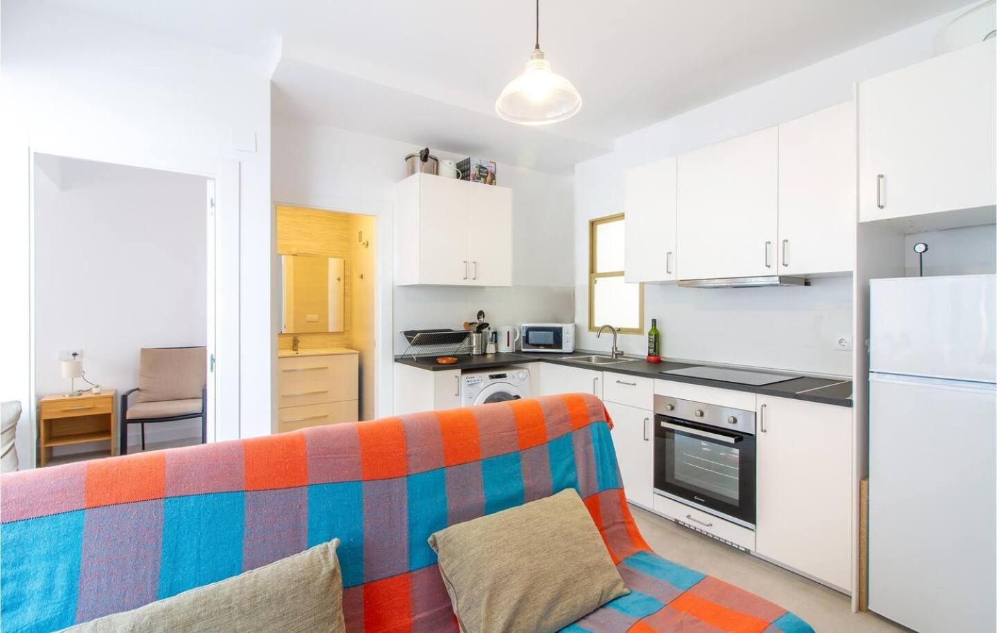 Sea View, Walking Distance! Refurbished 2 Bed, Modern. 20 Min. From Alicante Airport Apartamento *
