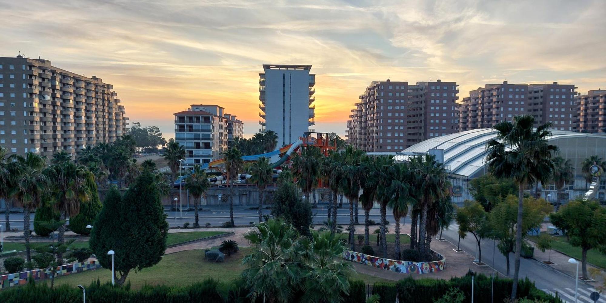 Neptuno Sunrise Magic World * Oropesa del Mar