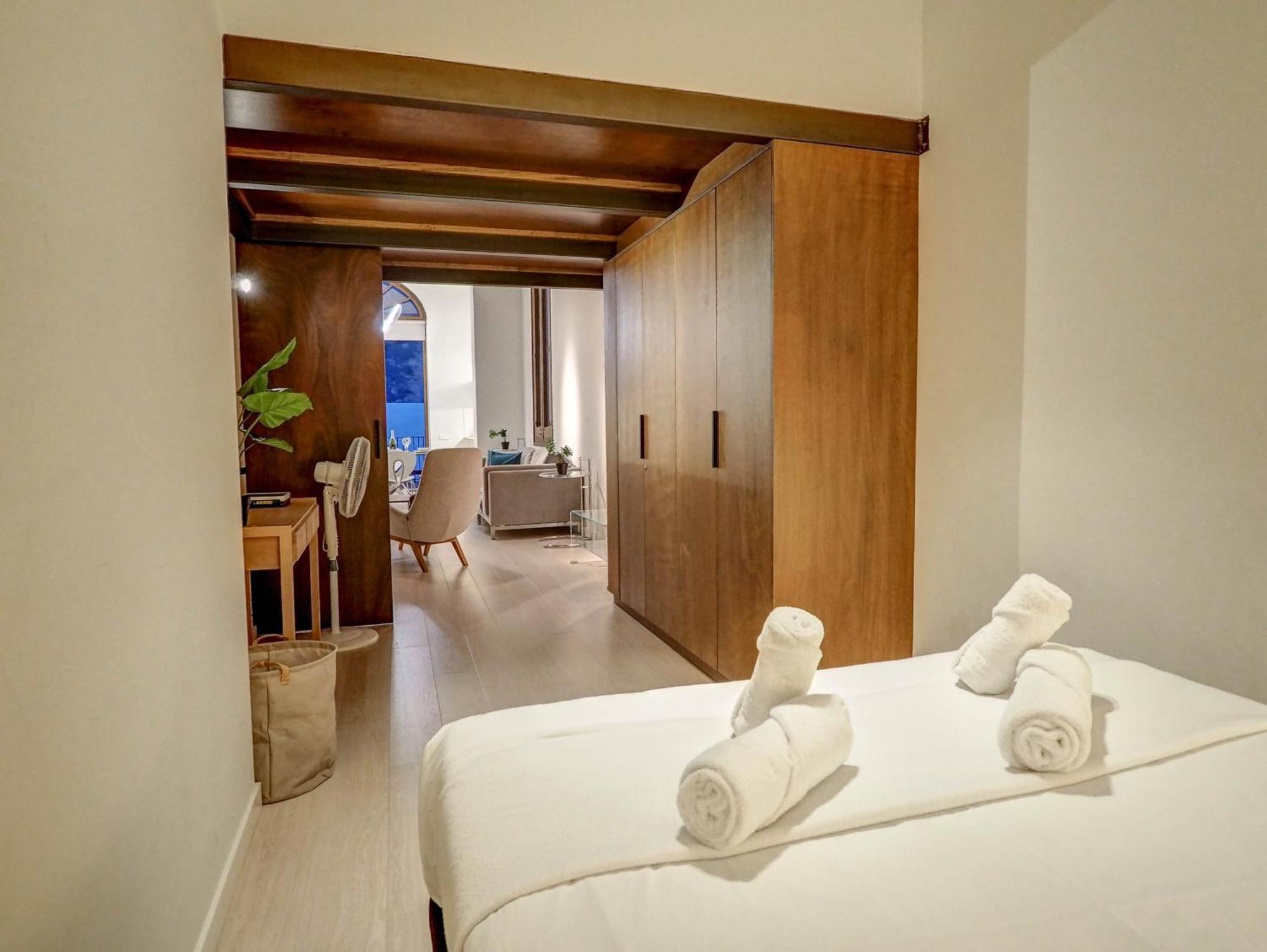 En Vogue By Hello Homes Apartment