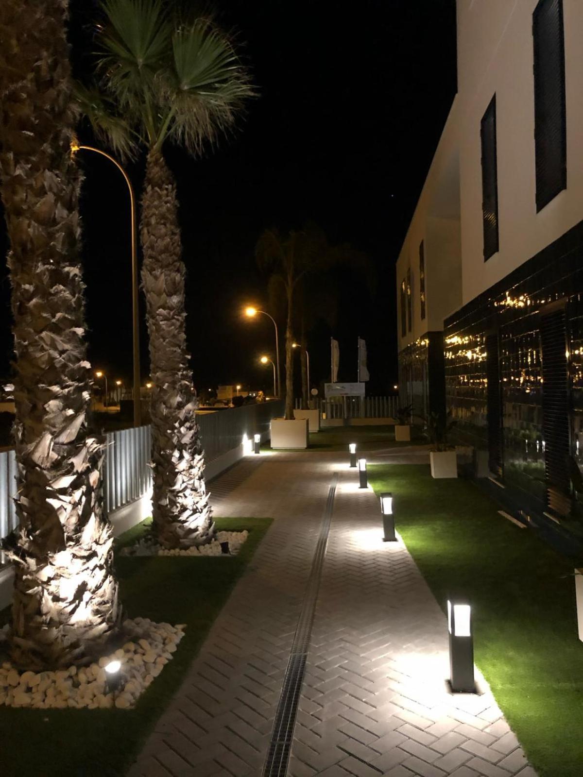 Palmview Poolside Heaven In Turquesa Del Mar Orihuela