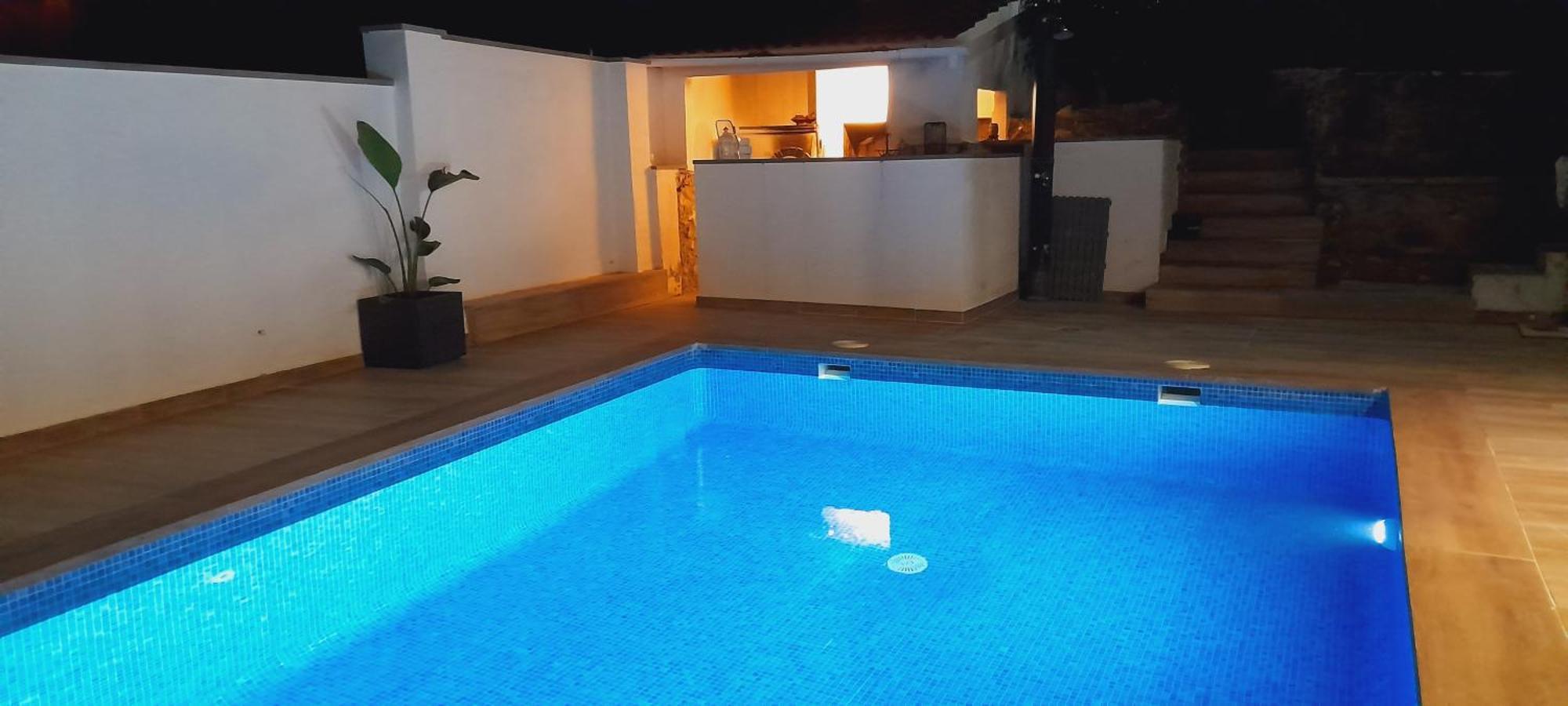 Avril Piscina Privada Y Amplias Terrazas Villa Olivella