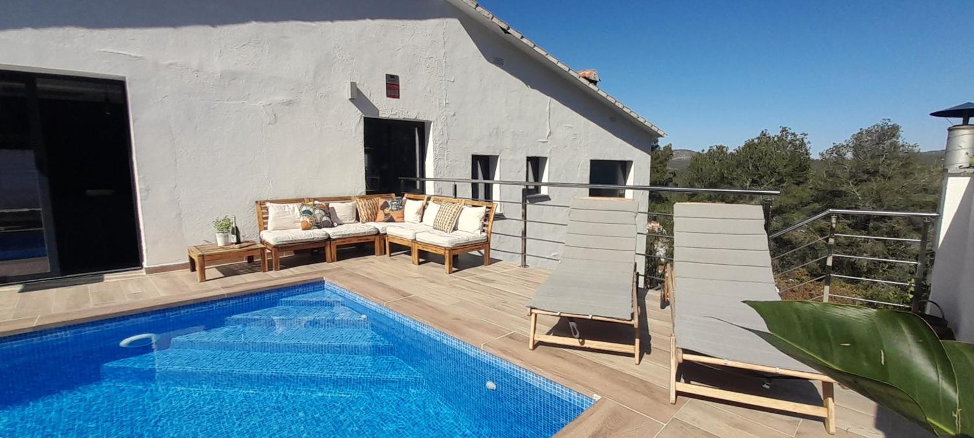 Avril Piscina Privada Y Amplias Terrazas