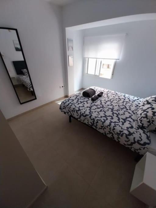 Apartamento Veguita 2: Piso Renovado A 3 Min De La Playa