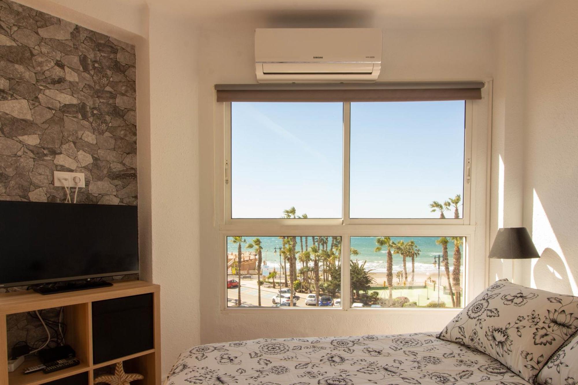 Ruselo 308. Loft En Paseo Maritimo De Costa Torrox