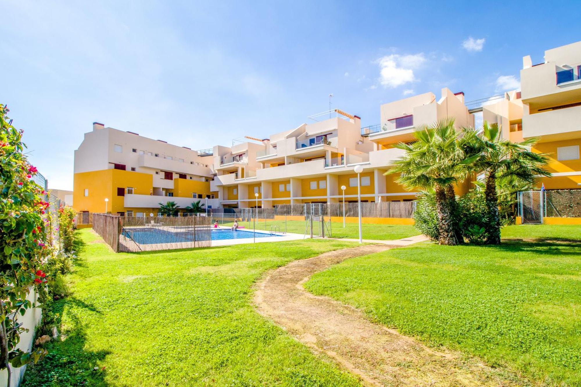 Victoria Sunny Flat With Sea And Pool View
