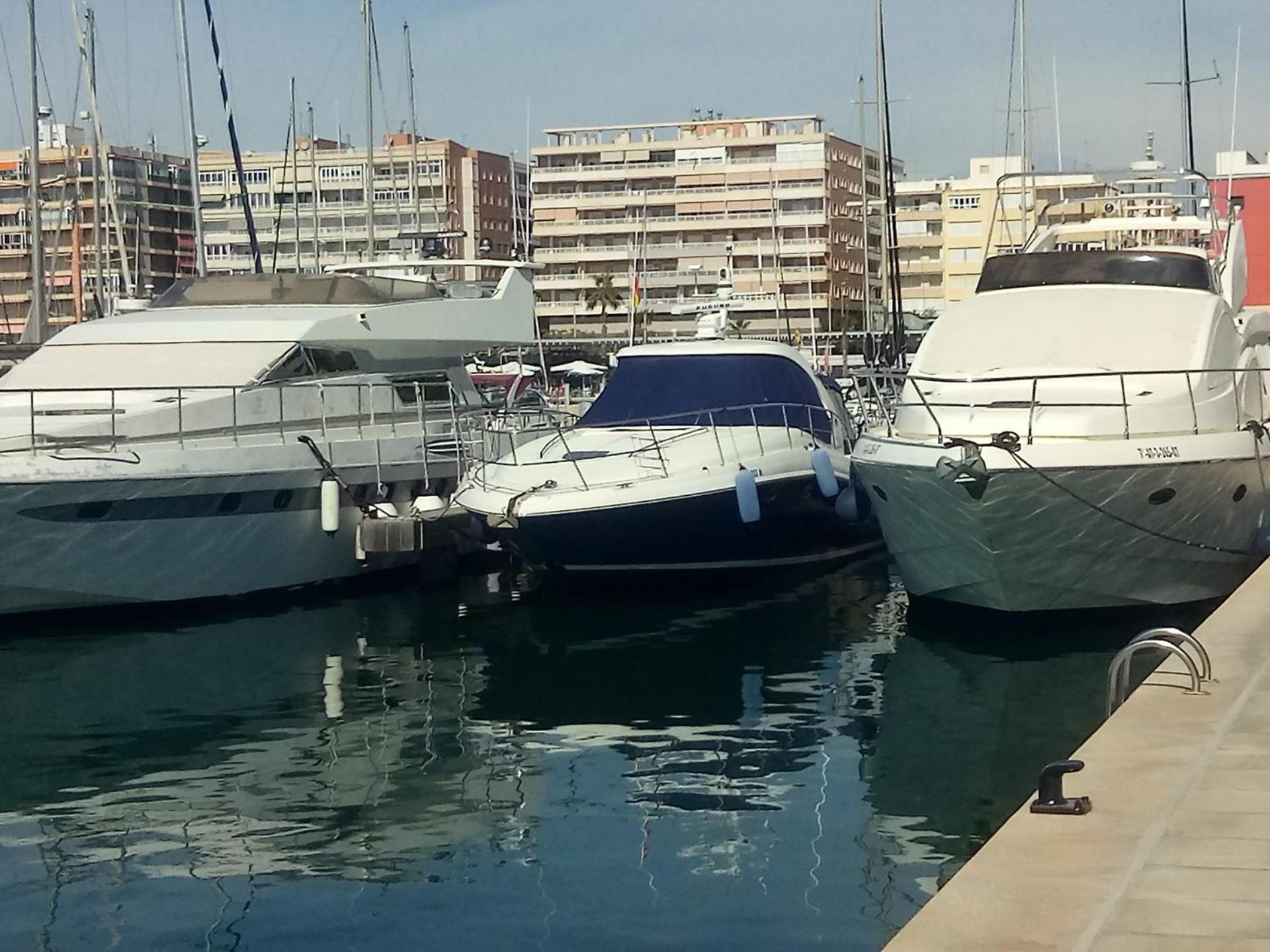 Sea View, Walking Distance! Refurbished 2 Bed, Modern. 20 Min. From Alicante Airport