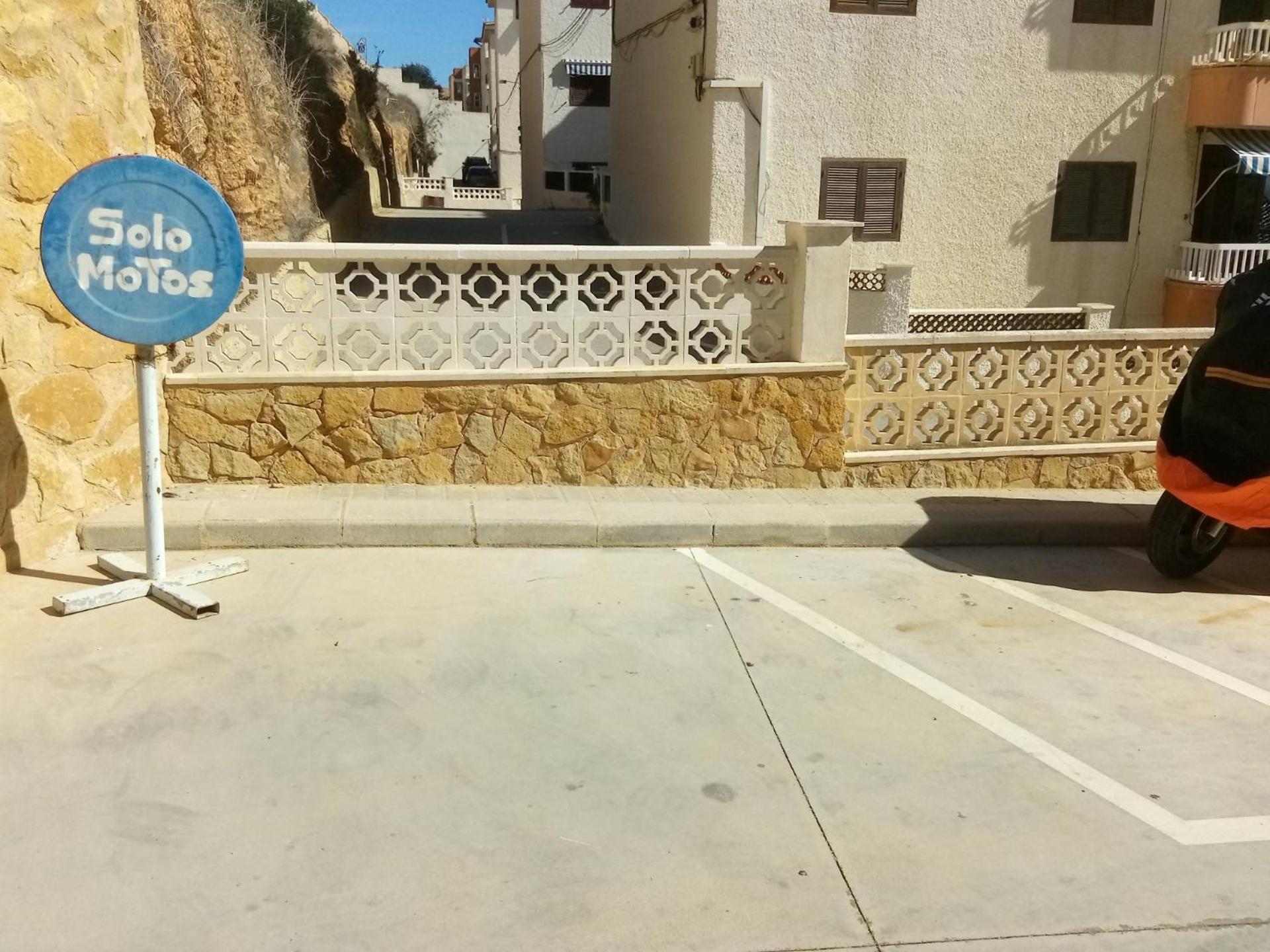 Apartamento Sea View, Walking Distance! Refurbished 2 Bed, Modern. 20 Min. From Alicante Airport