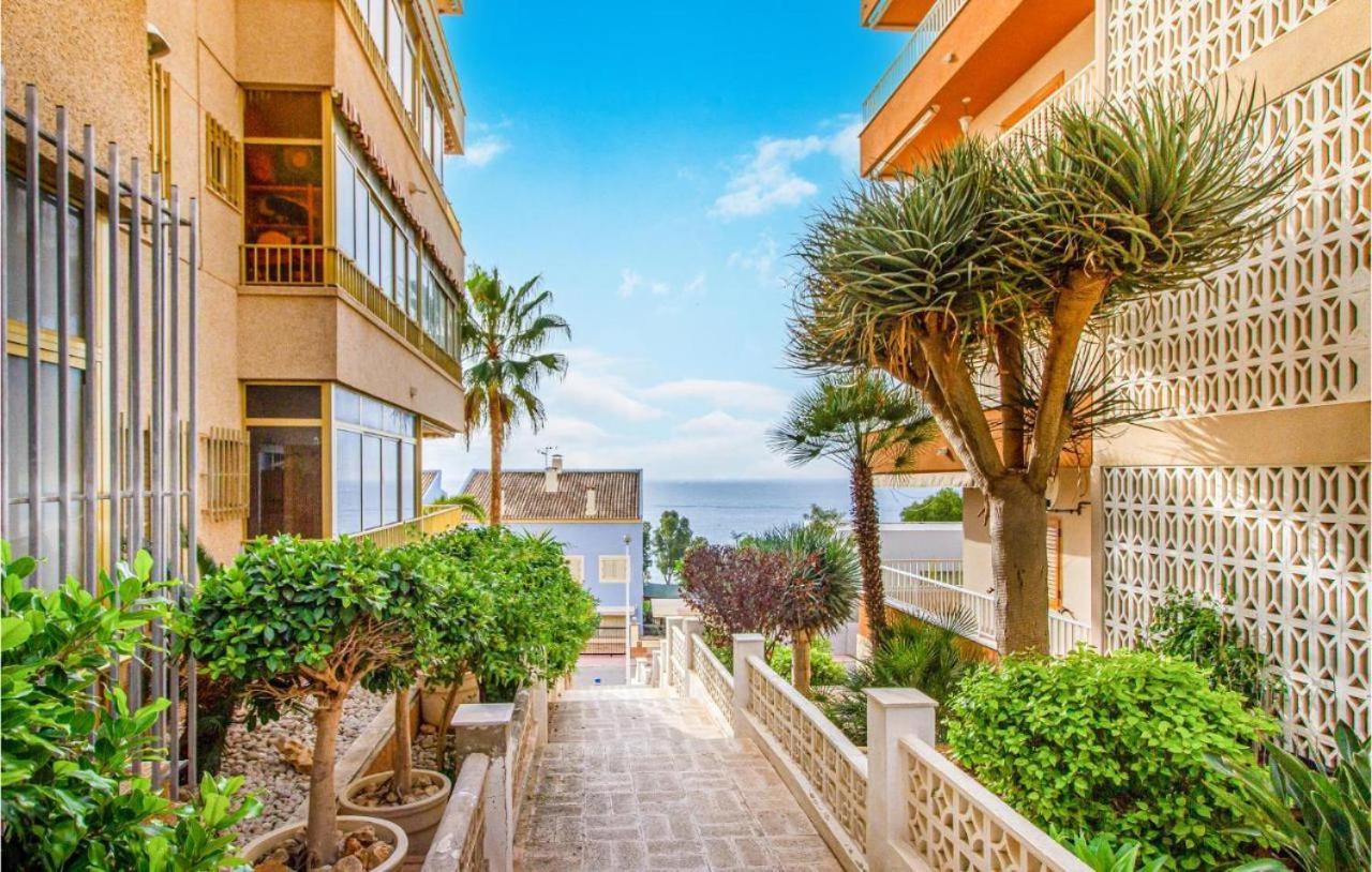 Sea View, Walking Distance! Refurbished 2 Bed, Modern. 20 Min. From Alicante Airport *