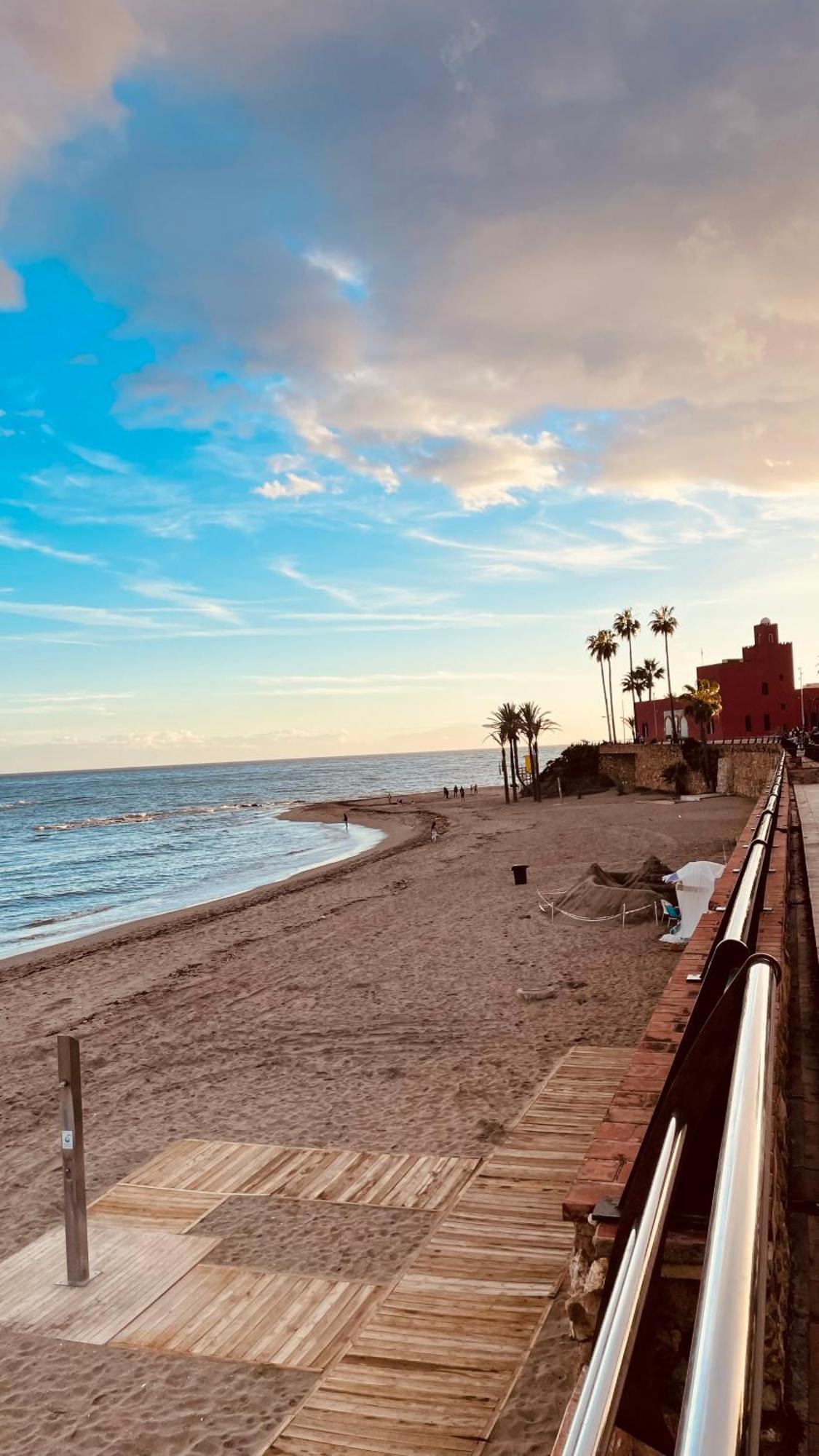 Bed & Breakfast ,apartamento-estudio Primera Linea De Playa *