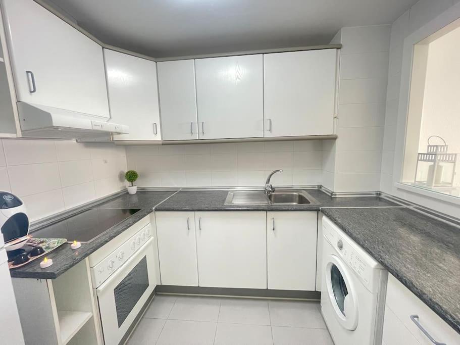 Apt.glassterrace,jacuzzi,1a Lineasea,piscina. Apartment Cullera