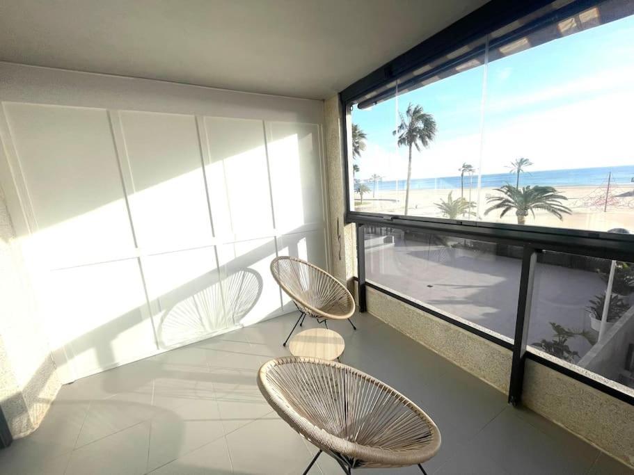 Apt.glassterrace,jacuzzi,1a Lineasea,piscina. Apartment *