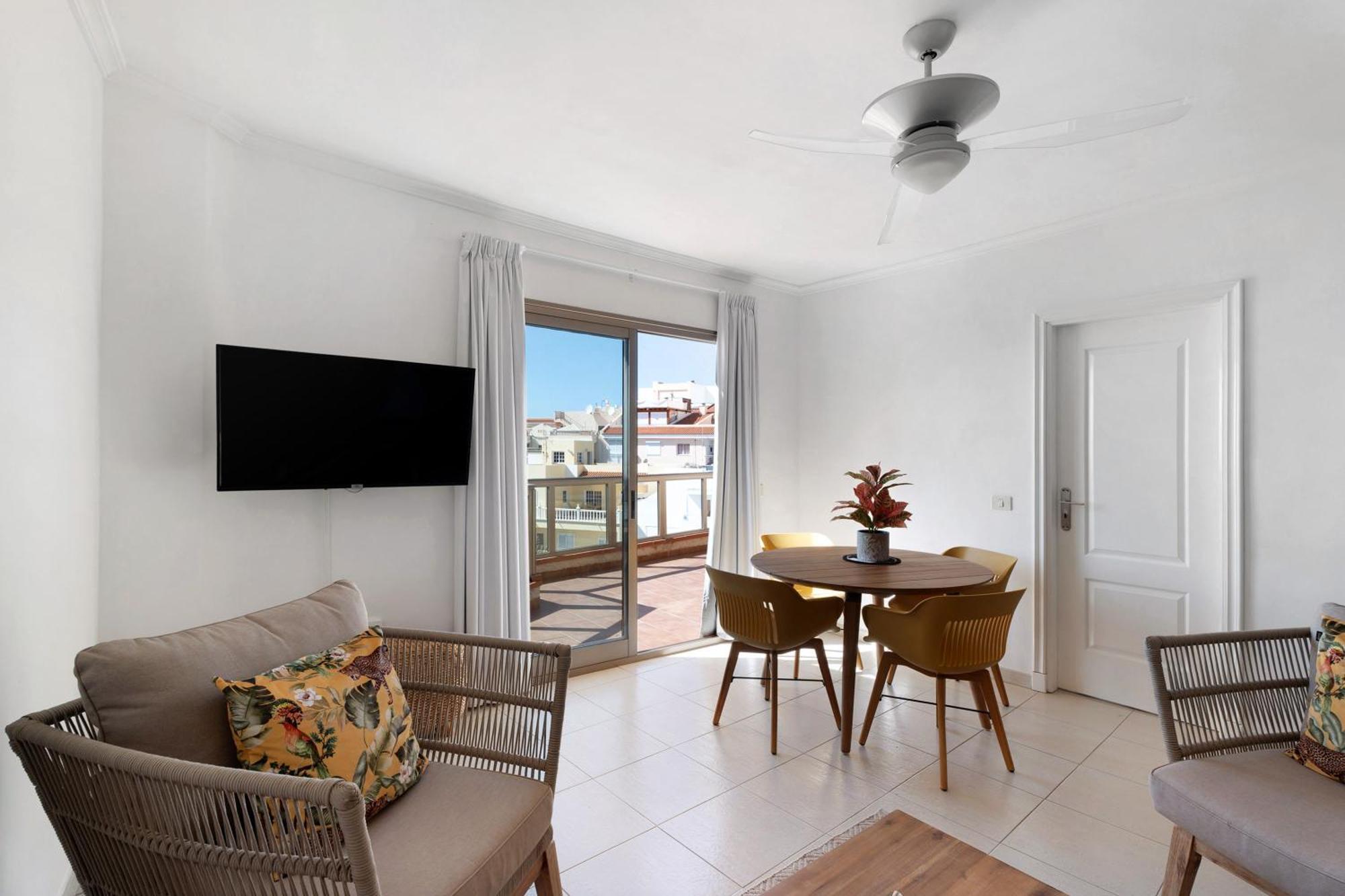 Atico Bellavista Alcala A Apartment *