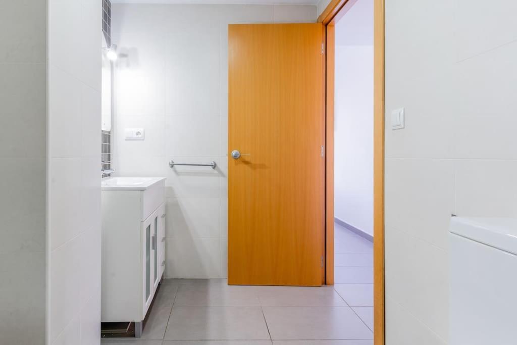 Apartamento Modern Apartment: Moncofa Beachside Oasis *