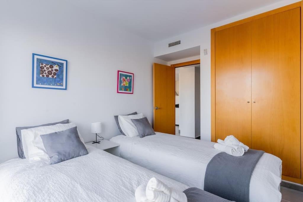 Apartamento Modern Apartment: Moncofa Beachside Oasis *