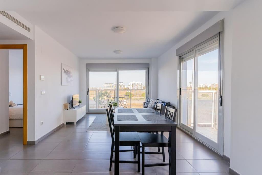 Modern Apartment: Moncofa Beachside Oasis * Moncofa (Moncófar)
