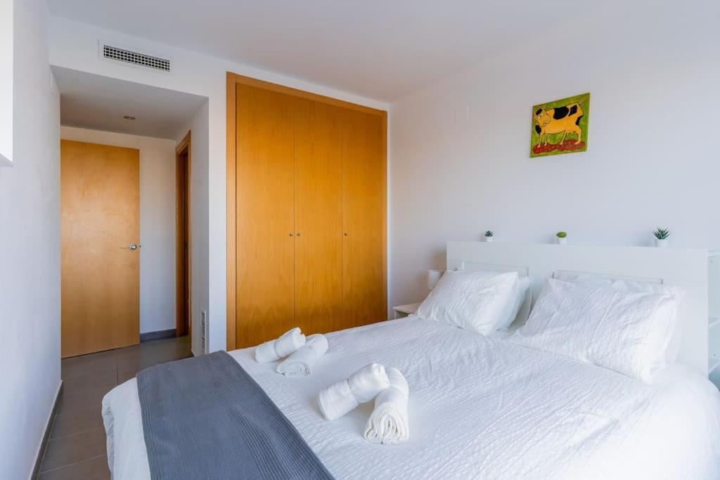 Modern Apartment: Moncofa Beachside Oasis Apartamento *