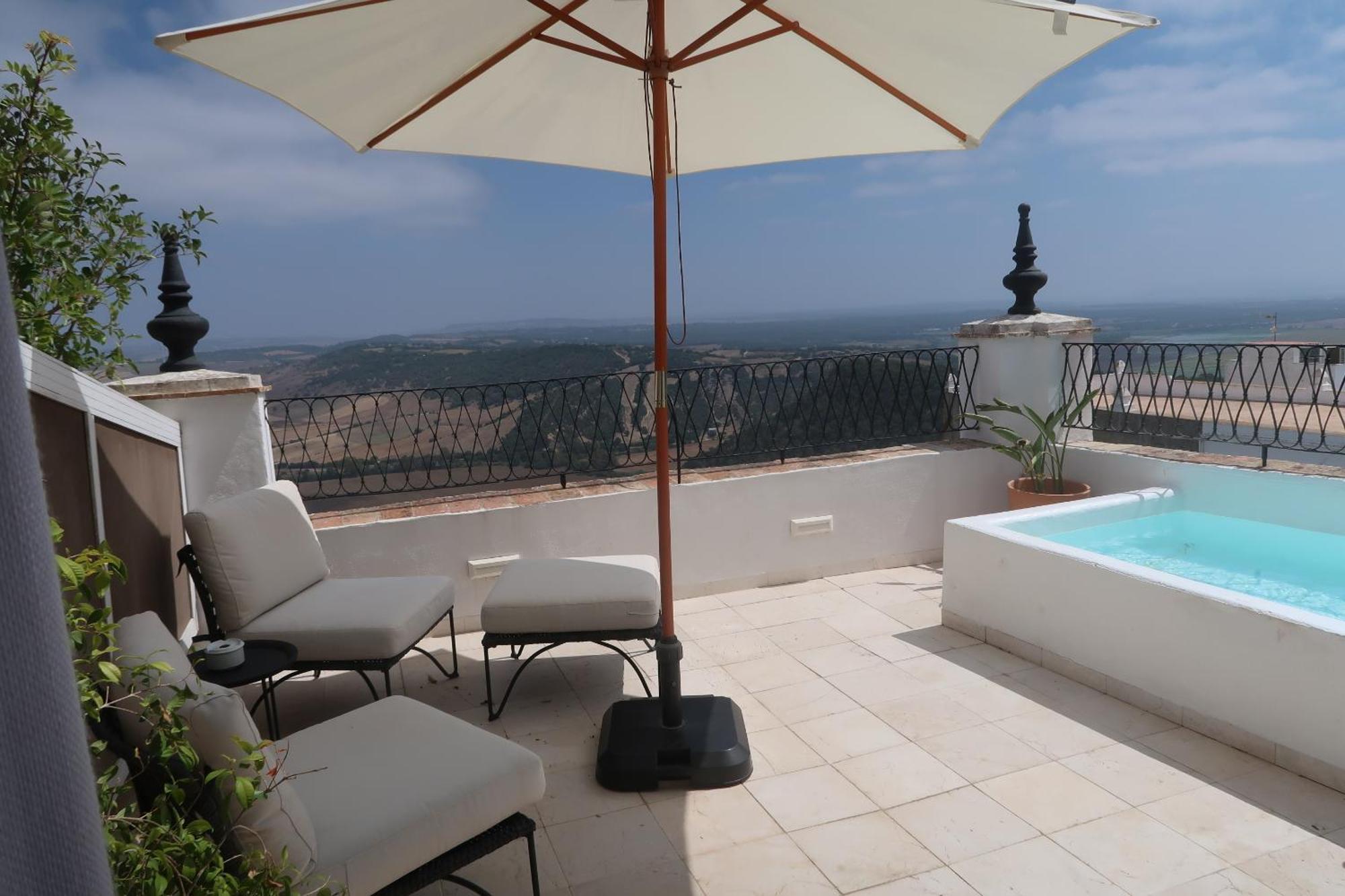 Hotel Casa Aura 2*