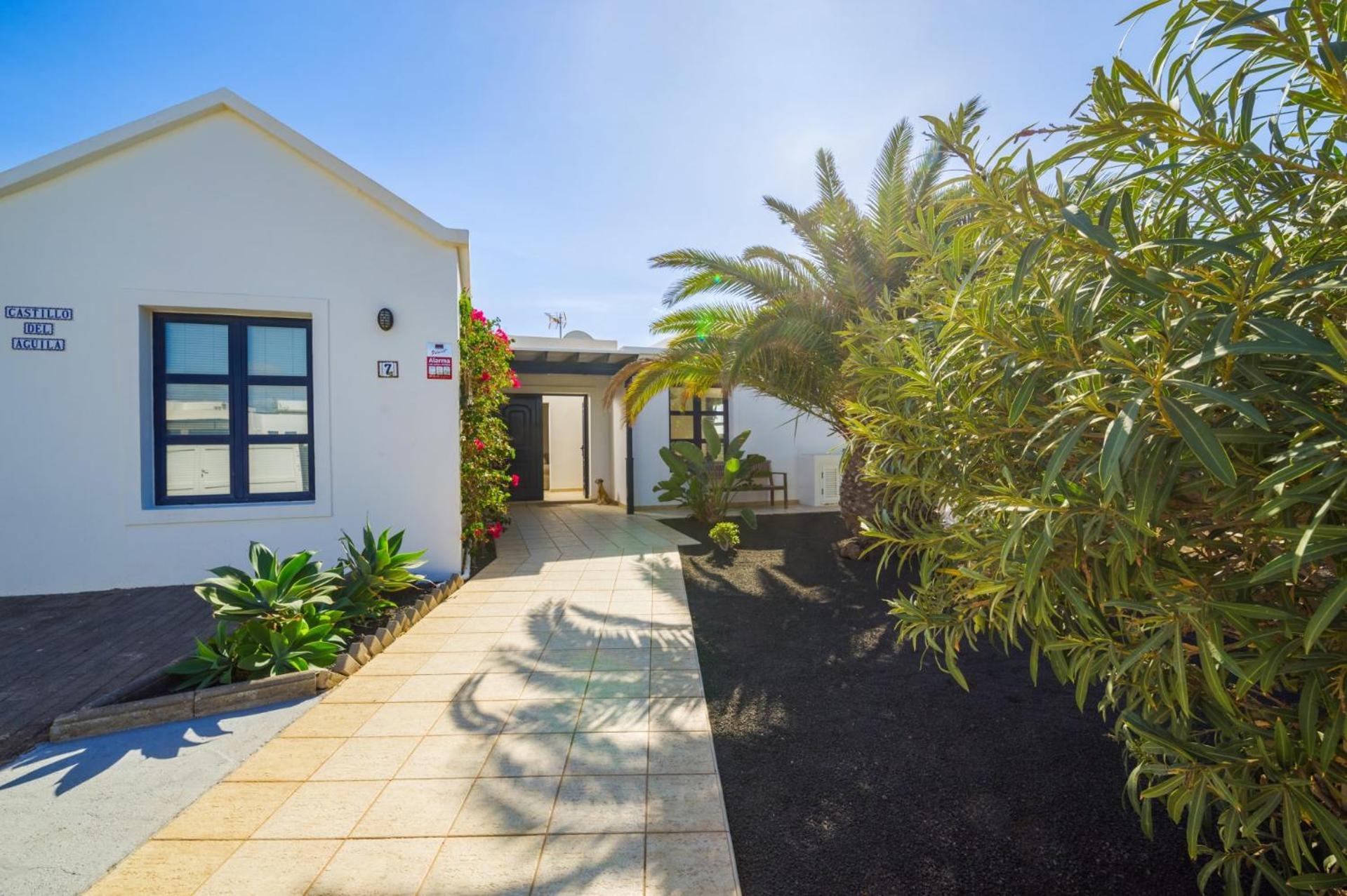 Castillo Del Aguila By Villa Playa Blanca (Lanzarote)