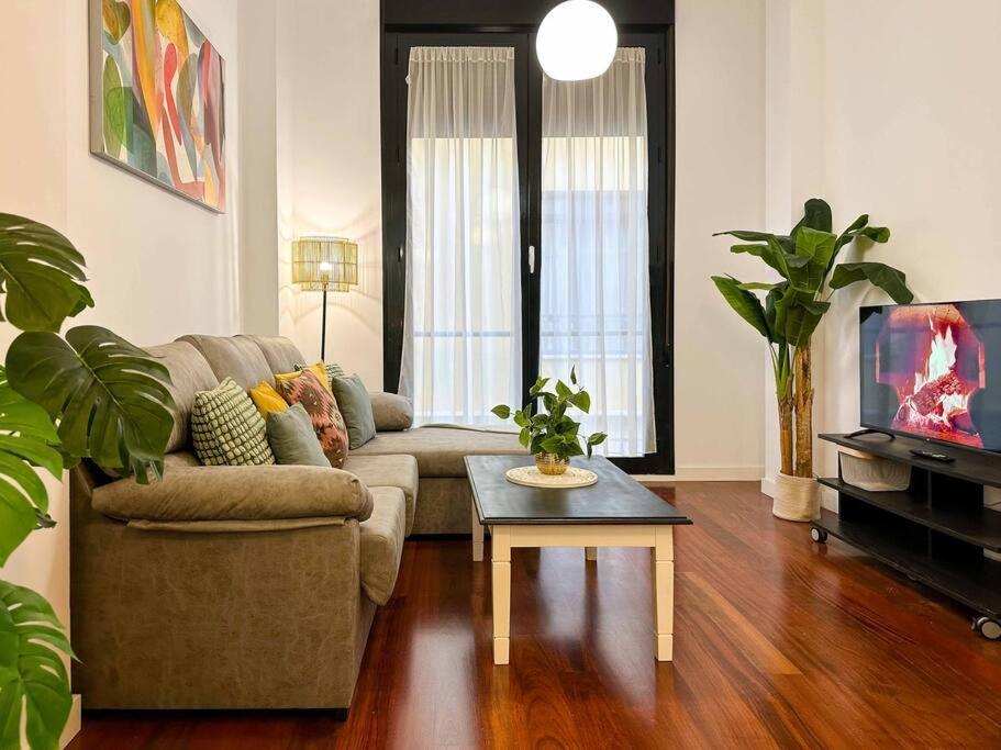 Casa Najera. Elegancia Y Amplitud En Pleno Centro. Apartamento *
