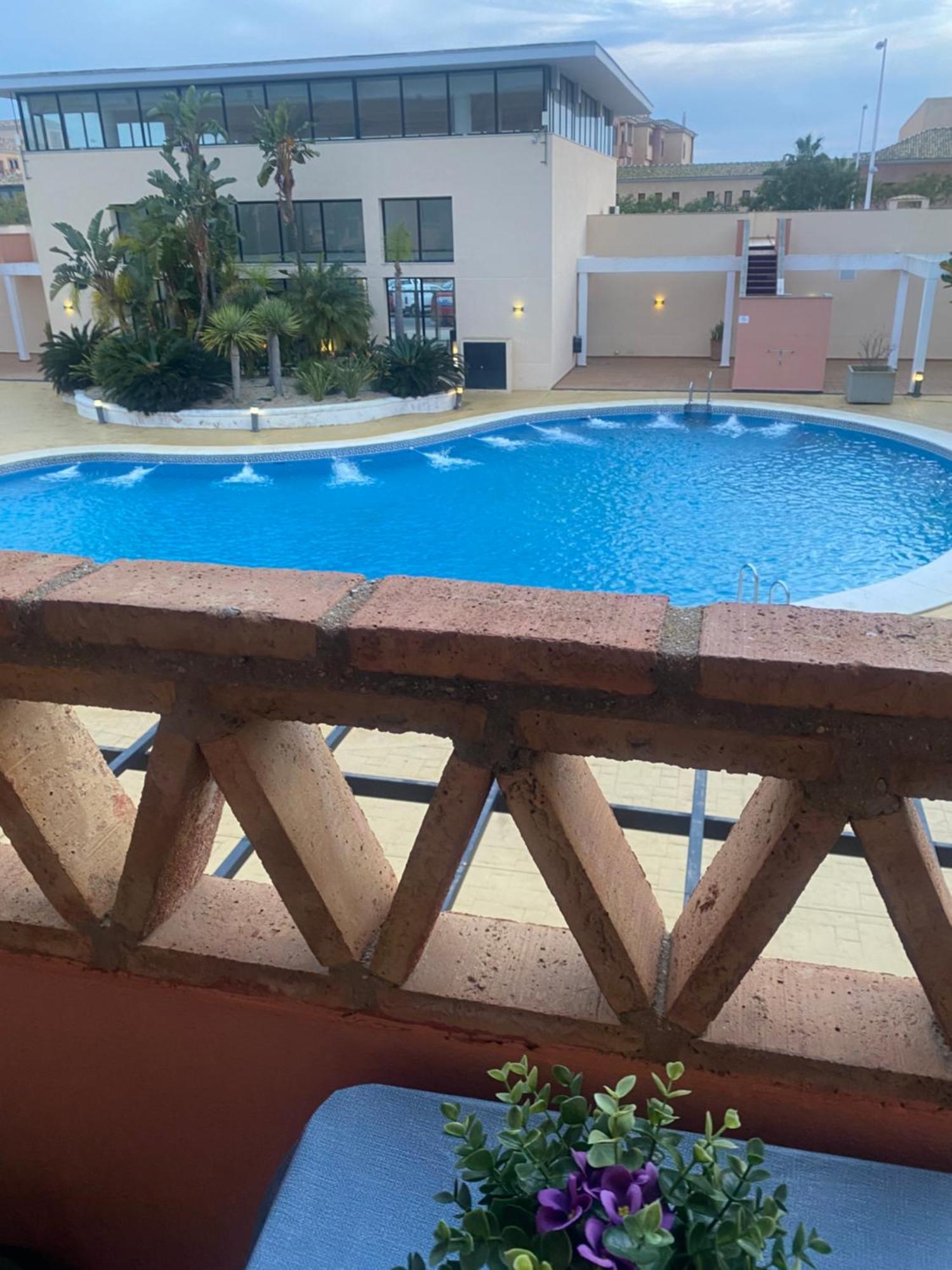 Parking Incluido Y Piscina Apartment *