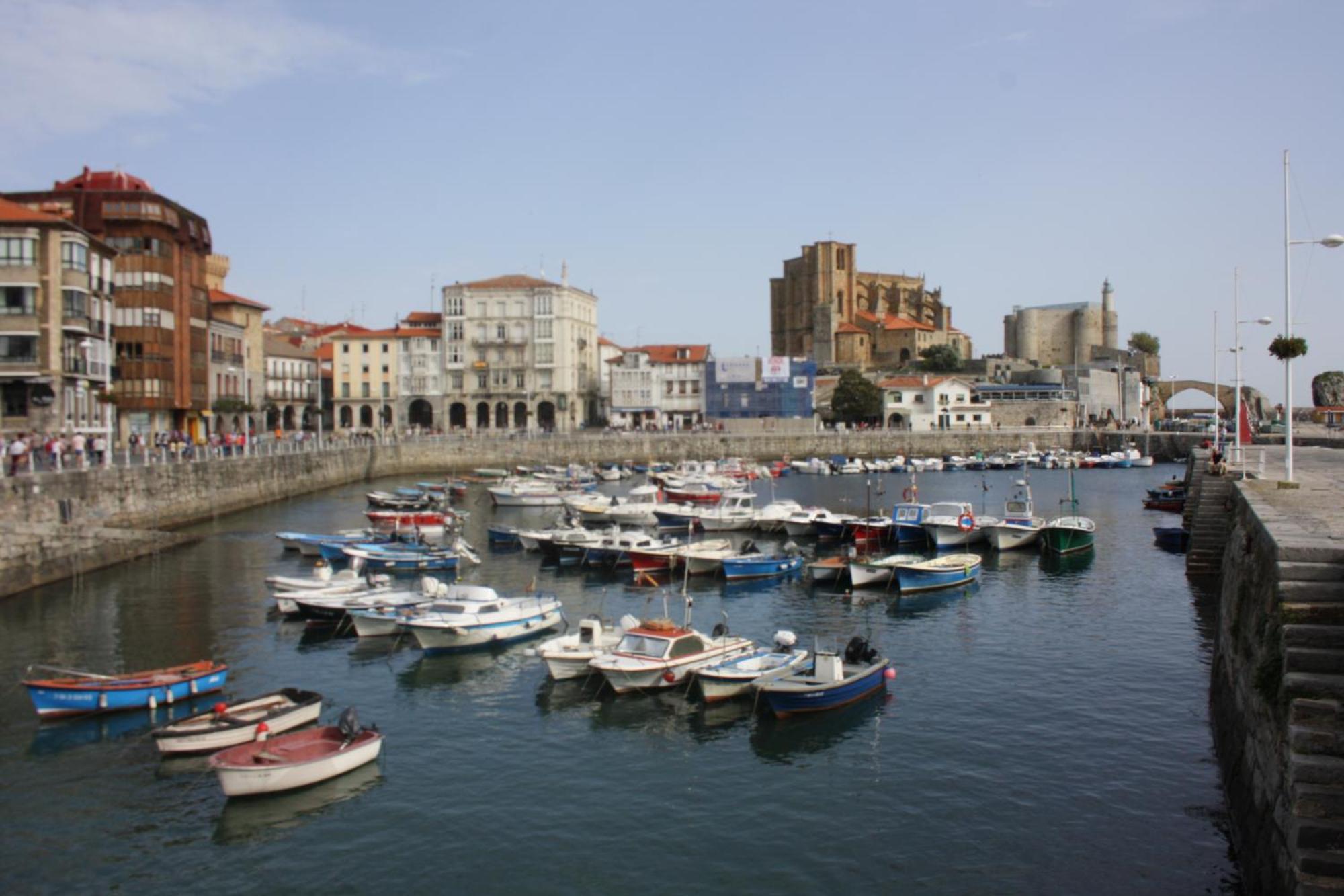 Sea Views In The Heart Of The Old Town *