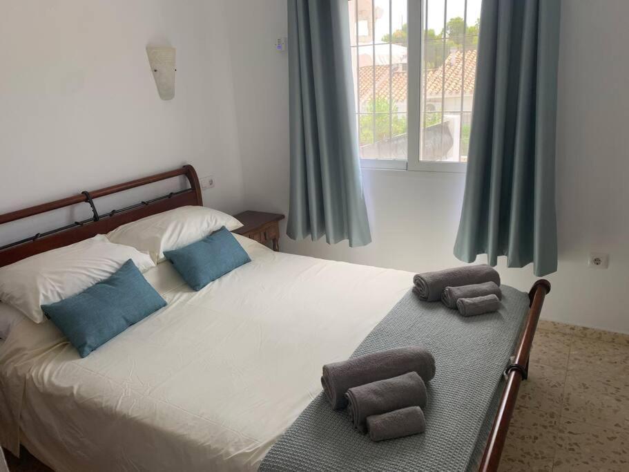 Charming 3 Bedroom Located In Moraira. Villa