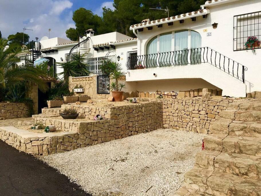 Charming 3 Bedroom Located In Moraira. * Teulada