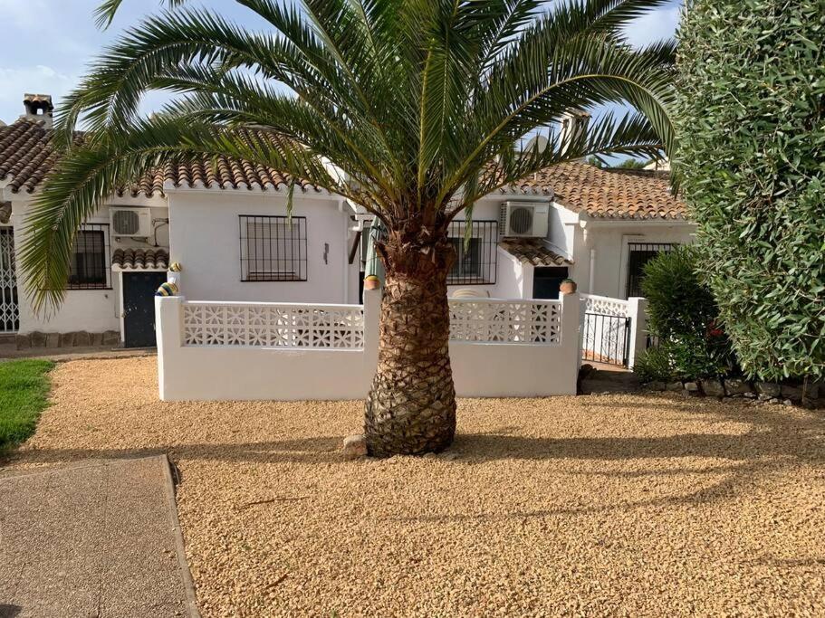 Charming 3 Bedroom Located In Moraira. Villa Teulada