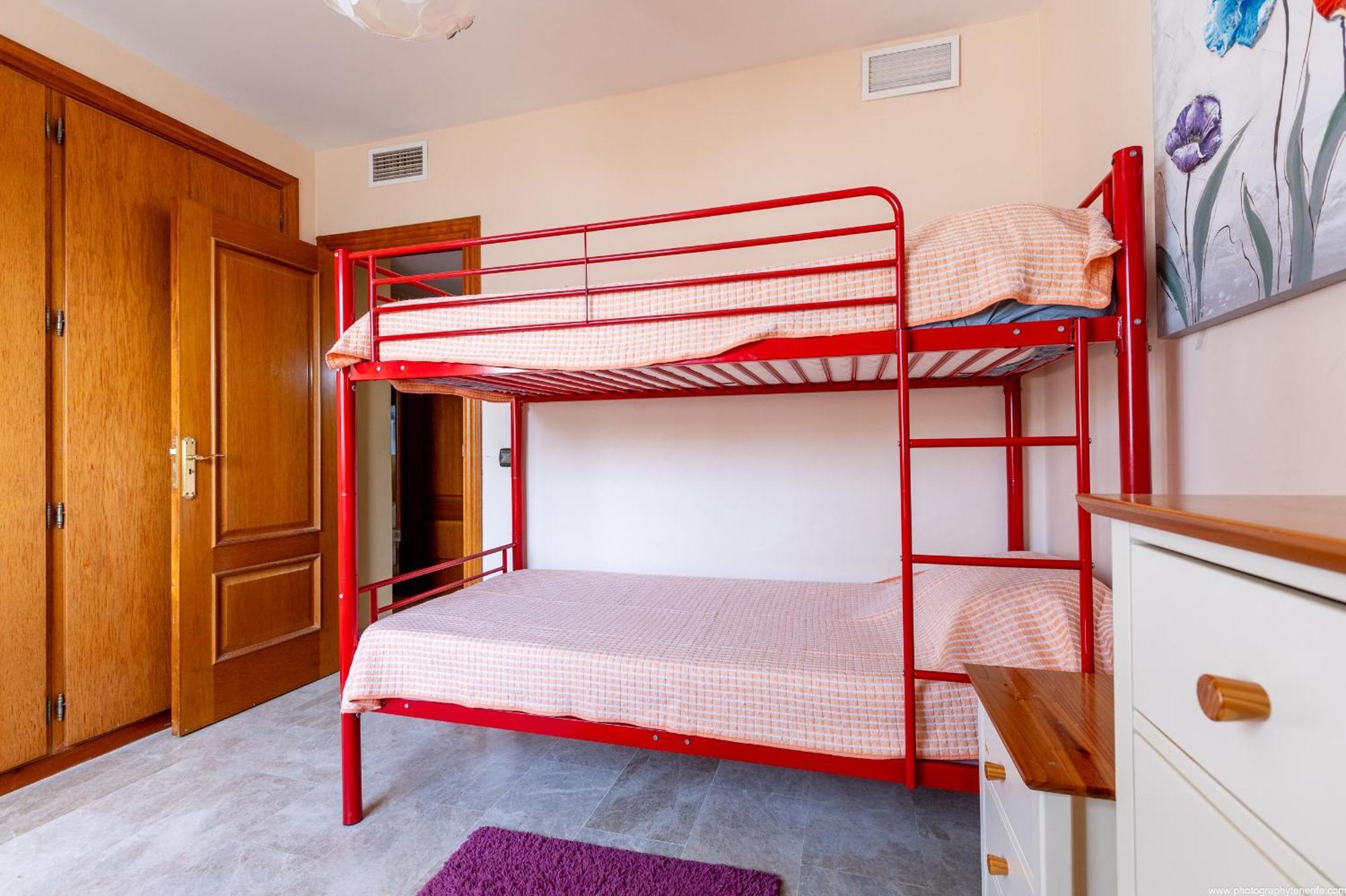 Cristianos 2 Bedroom Quiet Complex 200 Meters From The Ocean Apartamento *