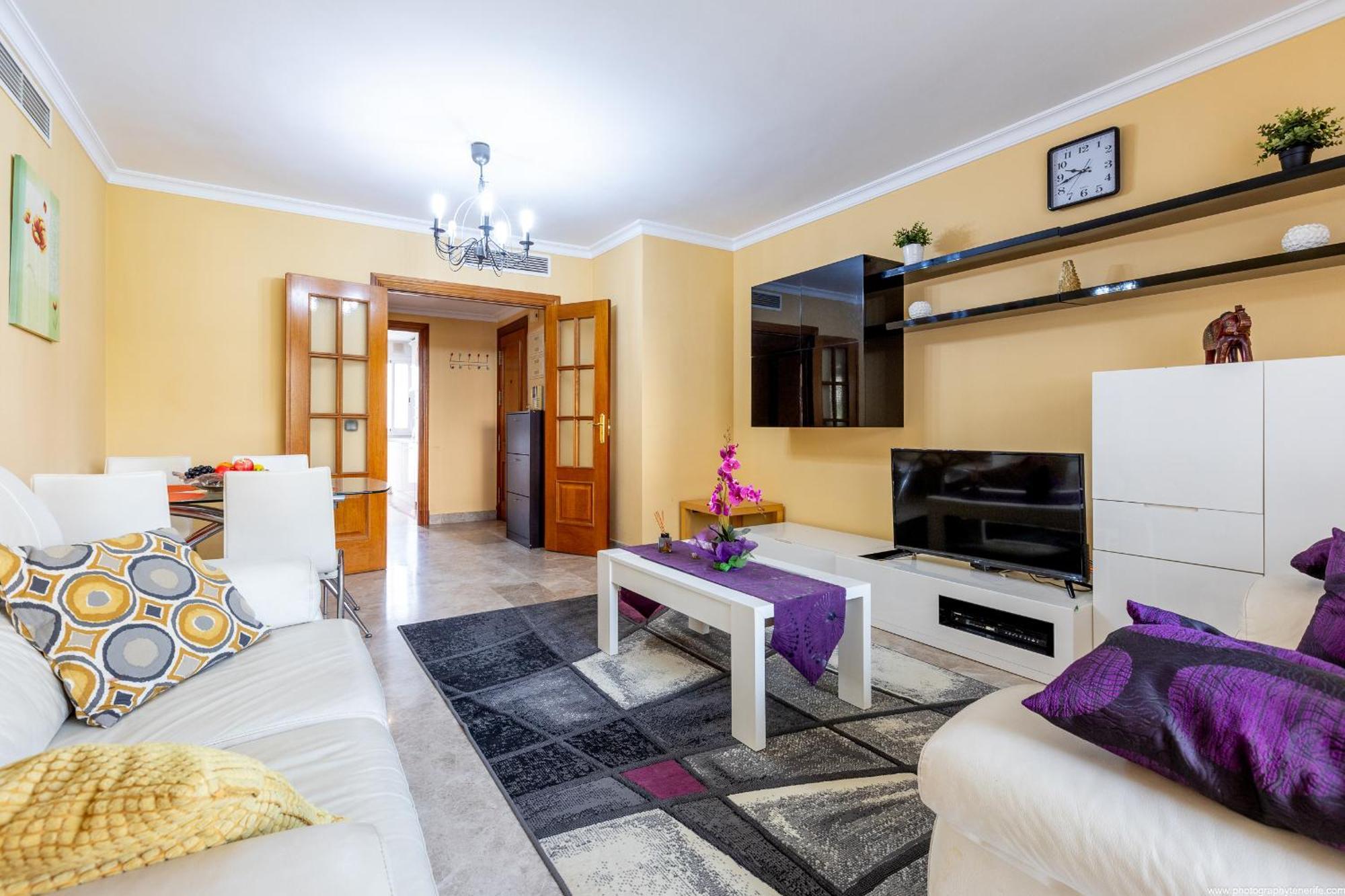 Cristianos 2 Bedroom Quiet Complex 200 Meters From The Ocean *