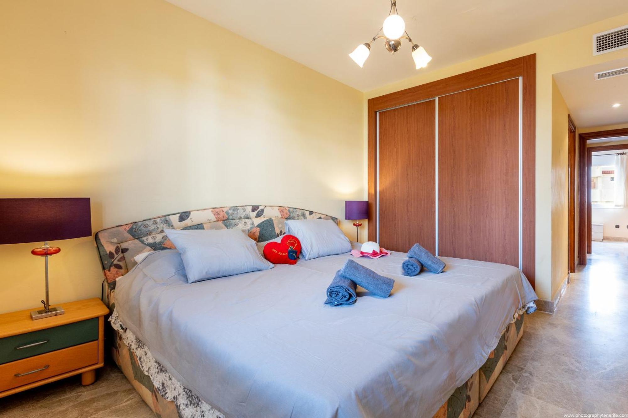 Cristianos 2 Bedroom Quiet Complex 200 Meters From The Ocean