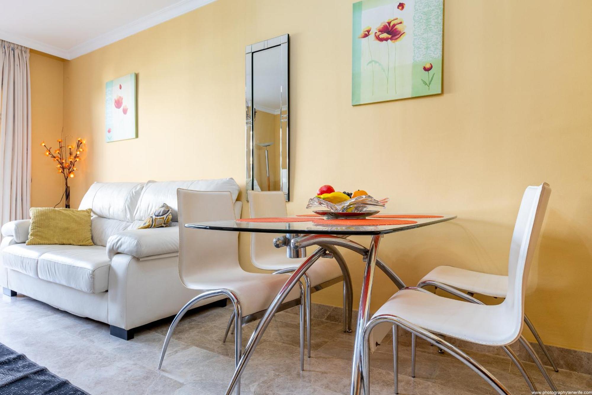 Cristianos 2 Bedroom Quiet Complex 200 Meters From The Ocean Apartamento Los Cristianos (Tenerife)