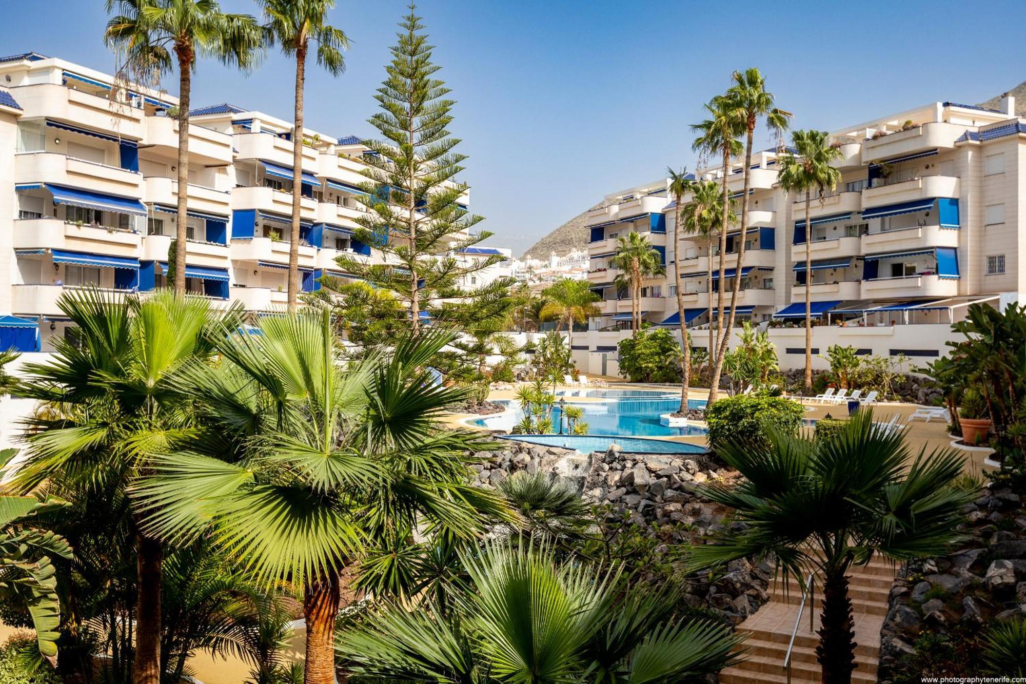 Cristianos 2 Bedroom Quiet Complex 200 Meters From The Ocean *